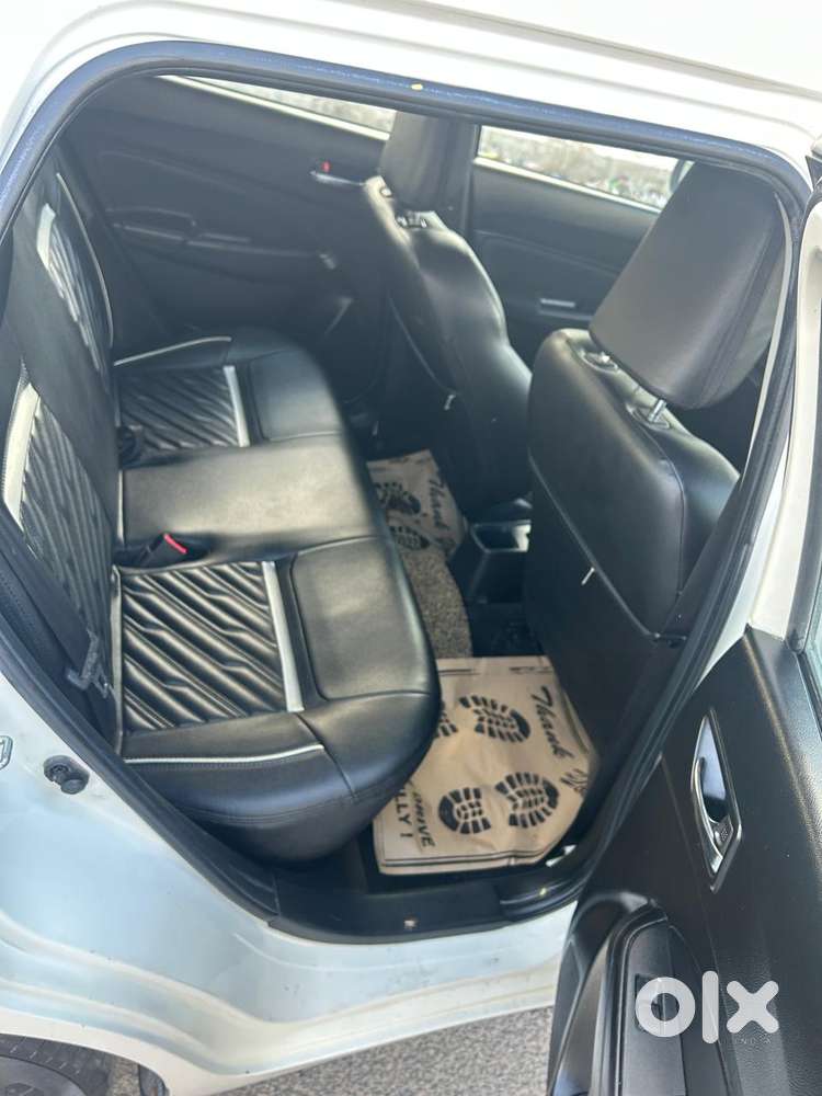 Maruti Suzuki Swift Vxi + Manual, 2018, Cng & Hybrids