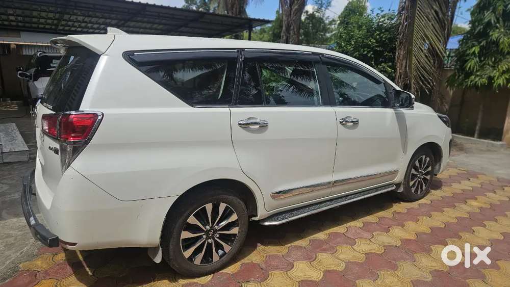 Toyota Innova Crysta 2022