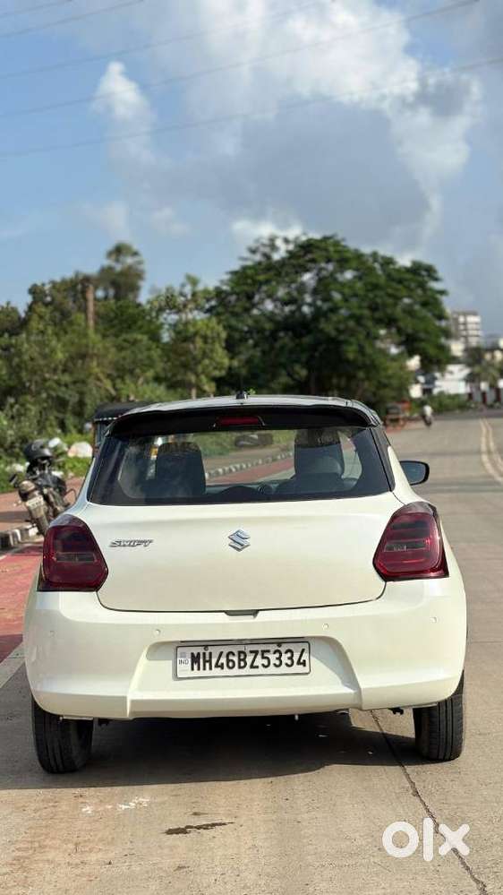 Maruti Suzuki Swift Vxi + Manual, 2021, Petrol