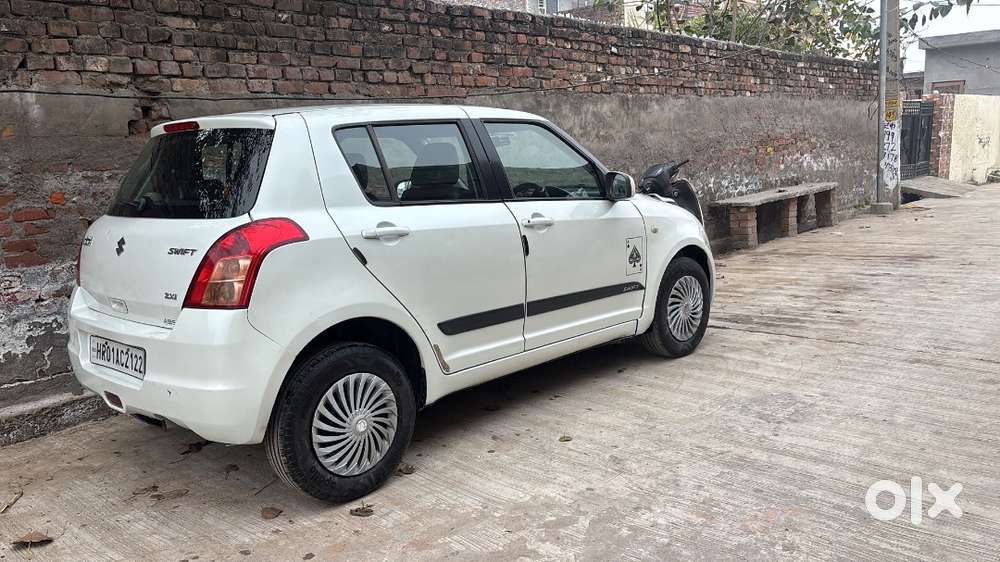 Maruti Suzuki Swift 2011 Petrol Well Maintained