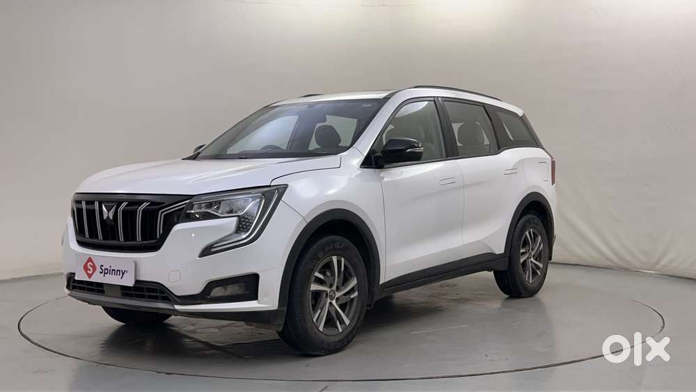 Mahindra Xuv700 2.0 Ax 5 Petrol At Str, 2022, Petrol