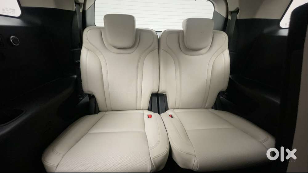 Mahindra Xuv700 2.2 Ax 7 Diesel At Luxury Pack Str, 2022, Diesel
