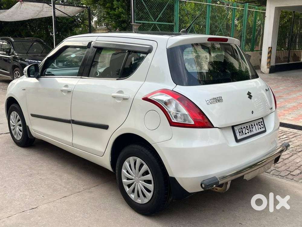 Maruti Suzuki Swift Vxi 1.2 Abs Bs-iv, 2017, Petrol