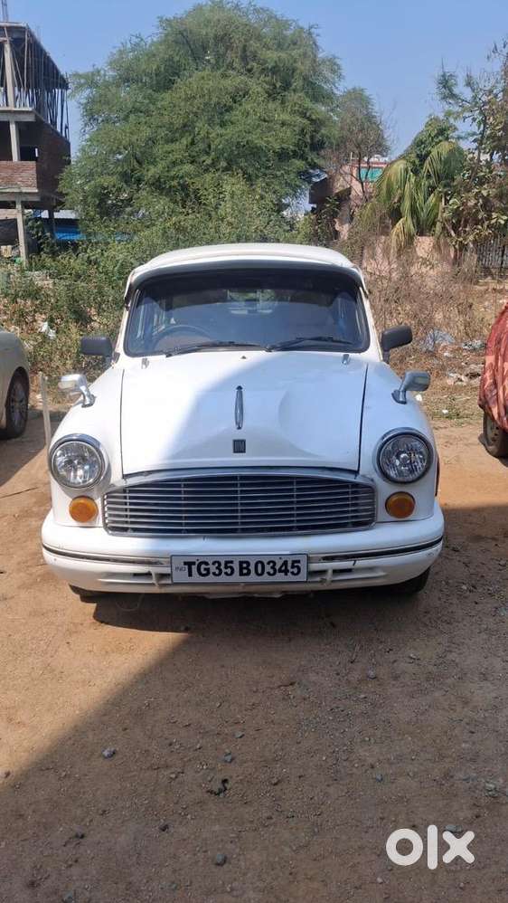 Ambassador Ambassador 2011 Cng & Hybrids Well Maintained