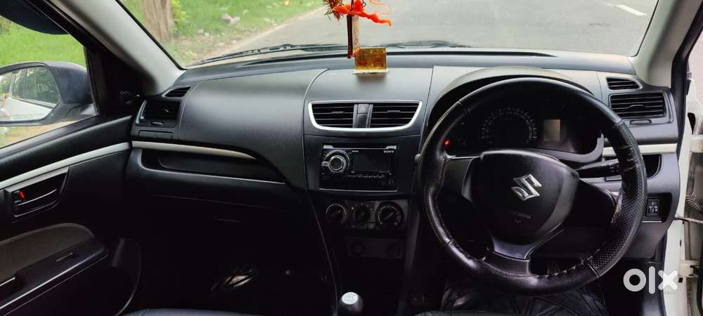 Maruti Suzuki Swift 1.2 Lxi (o), 2017, Petrol