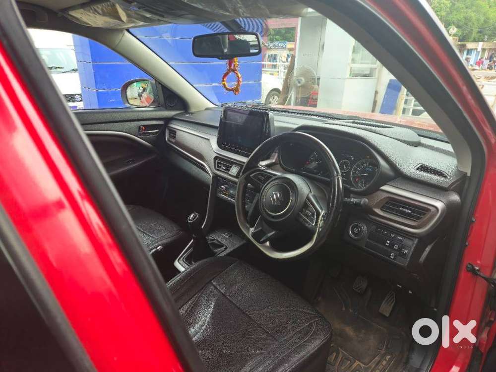 Maruti Suzuki Brezza 1.5 Zxi Plus Smart Hybrid Dual Tone, 2022, Petr..