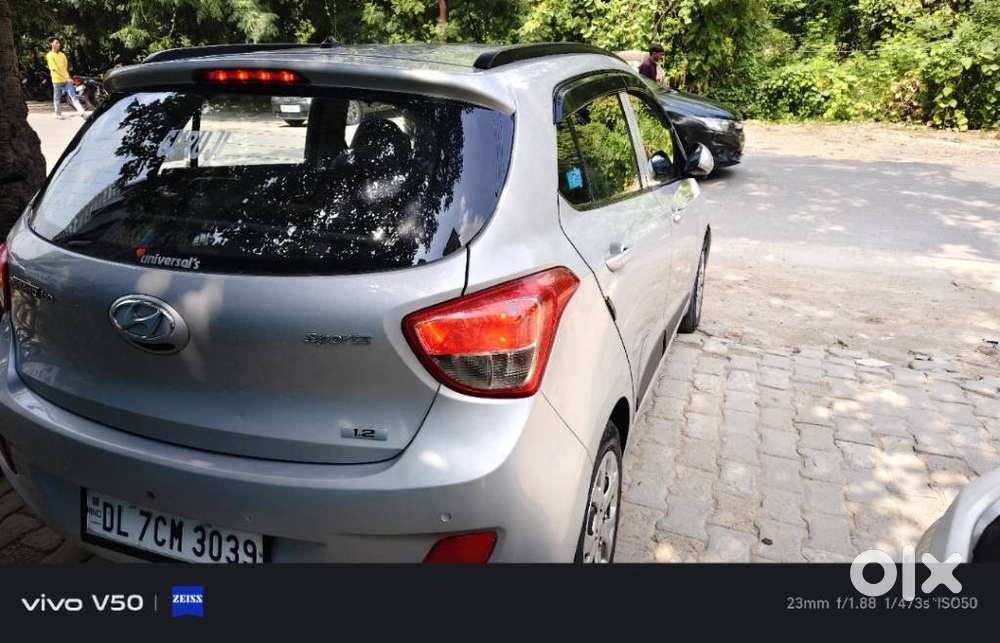 Hyundai Grand I10 Sportz, 2016, Petrol