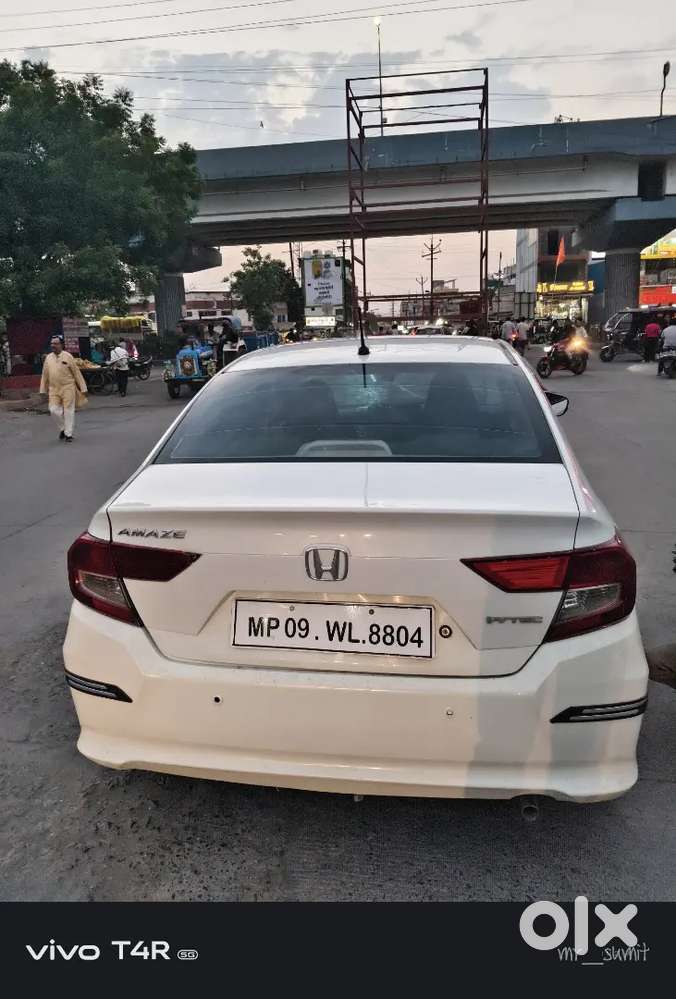 Untouch Gadi H Bhaiya Jisko Bhi Leni H Vahi Contact Kare