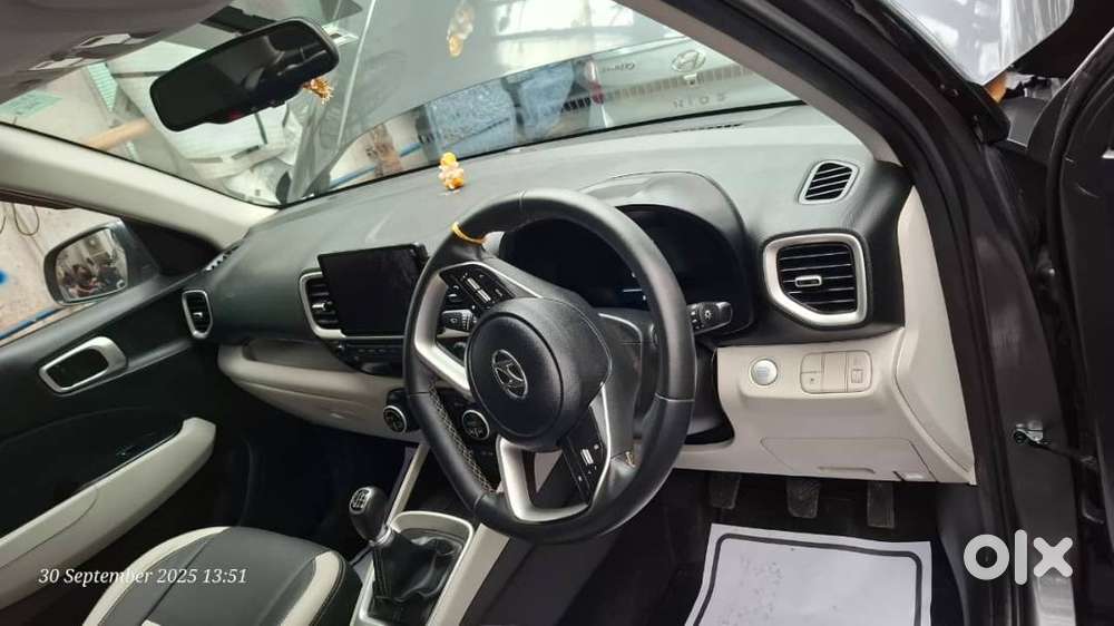 Hyundai Venue Sx 1.2 Petrol Mt 2022  Excellent Condition