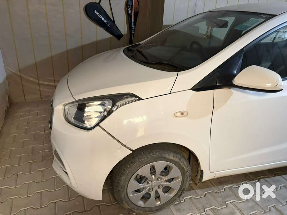 Hyundai Xcent Petrol 2016
