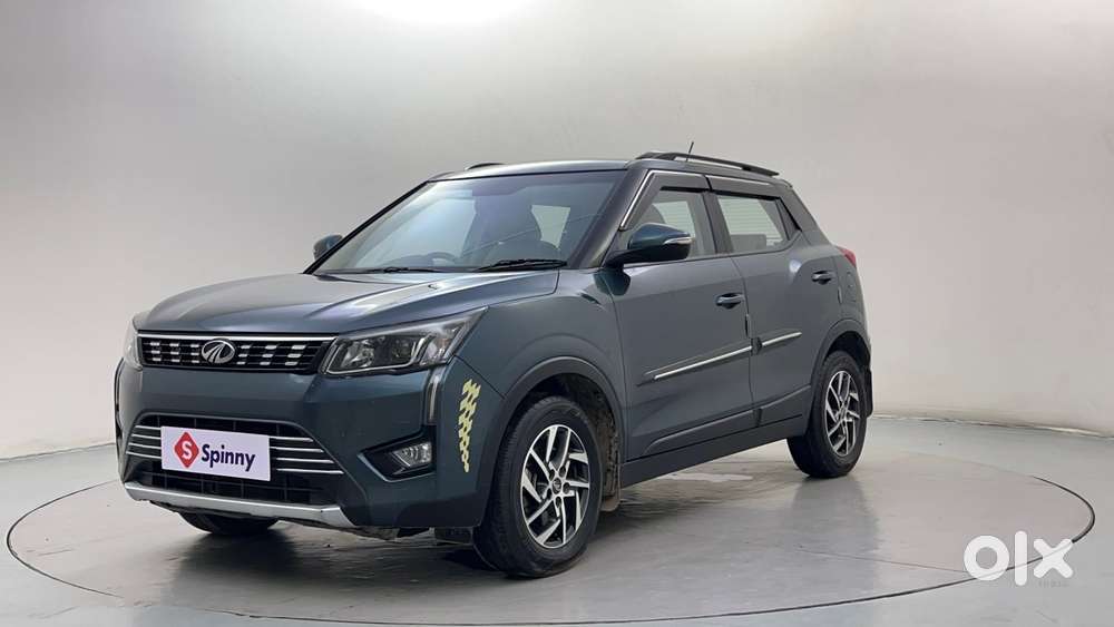 Mahindra XUV300 W8 Option, 2022, Petrol