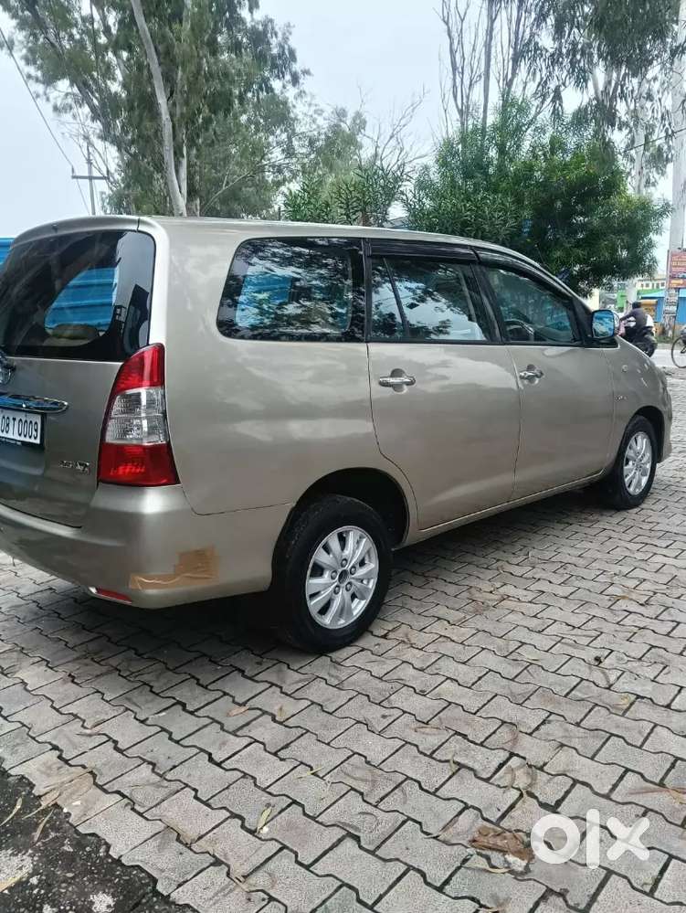Toyota Innova Diesel 2010