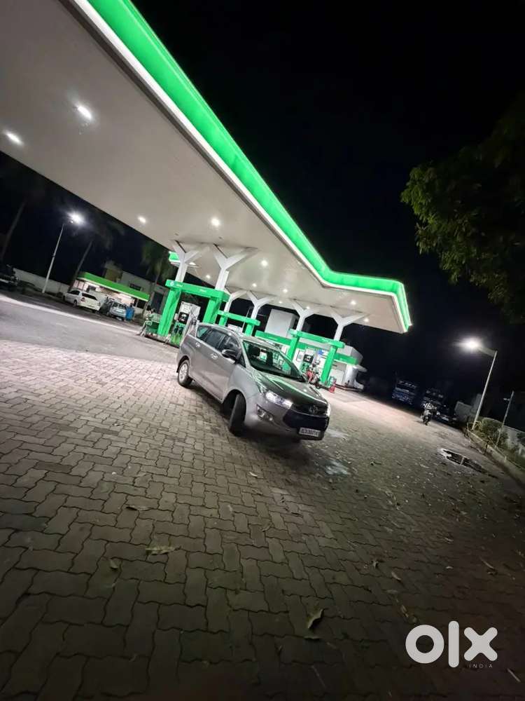 Toyota Innova Crysta 2.4 Z 2017