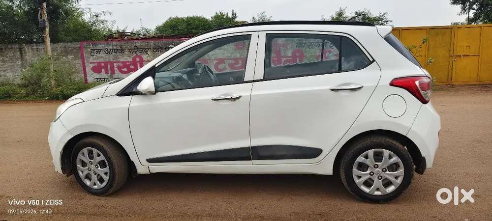 Hyundai Grand I10 Sportz 2013