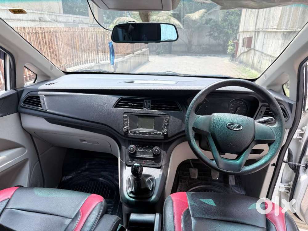 Mahindra Marazzo M4, 2019, Diesel