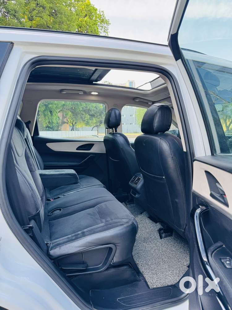 Mahindra Xuv700 2.2 Ax 5 Diesel Mt 7 Str, 2023, Diesel