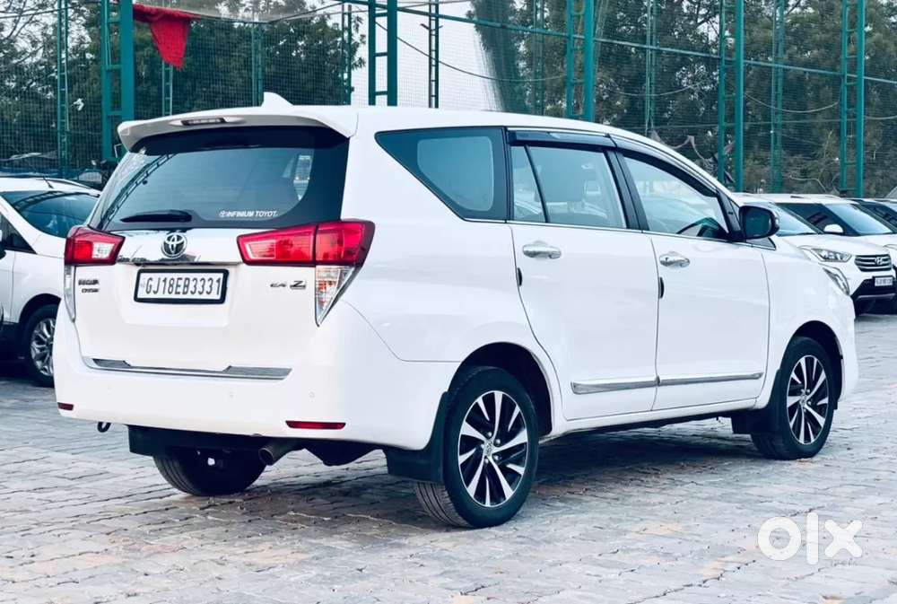 Toyota Innova Crysta [2020-ongoing] 2.4 Zx 7 Str, 2023, Diesel