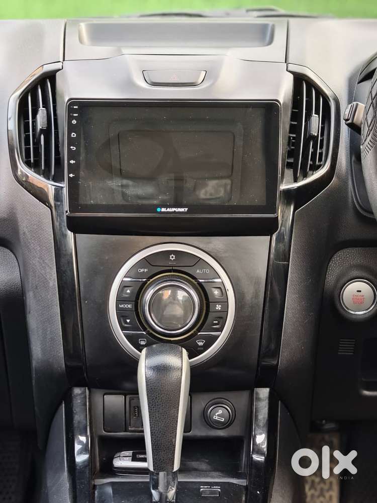 Isuzu D-max V-cross, 2022, Diesel