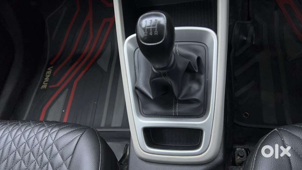 Hyundai Venue S 1.2 Petrol, 2023, Petrol