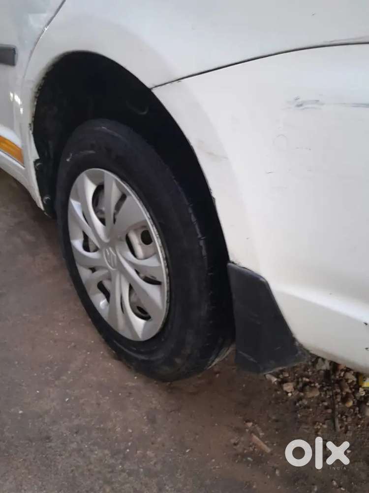 Maruti Suzuki Swift Dzire 2015. Diesel