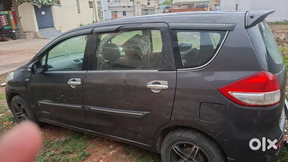 Maruti Suzuki Ertiga Vdi 2013