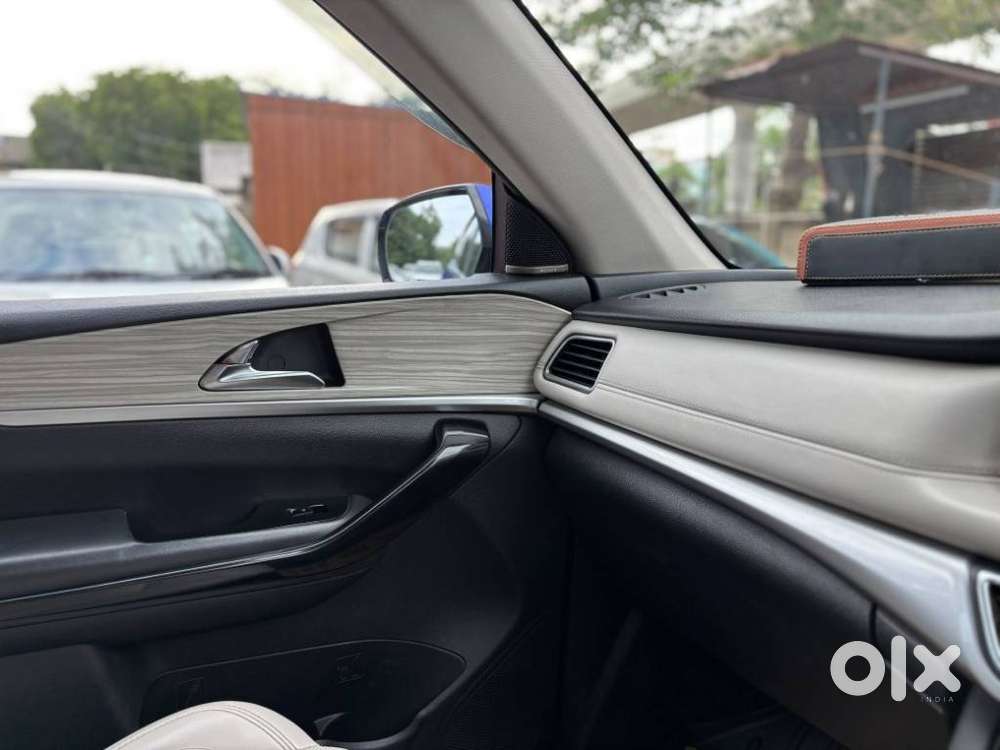 Mahindra Xuv 7xo Ax7 Diesel, 2023, Diesel