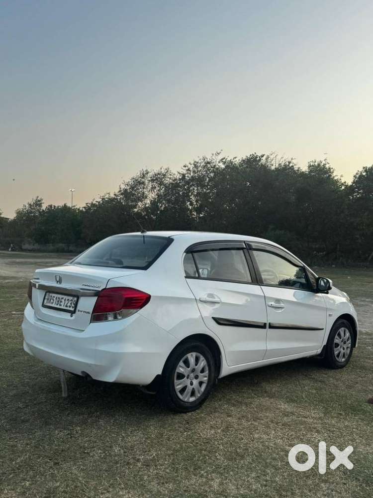 Honda Amaze, 2015, Petrol
