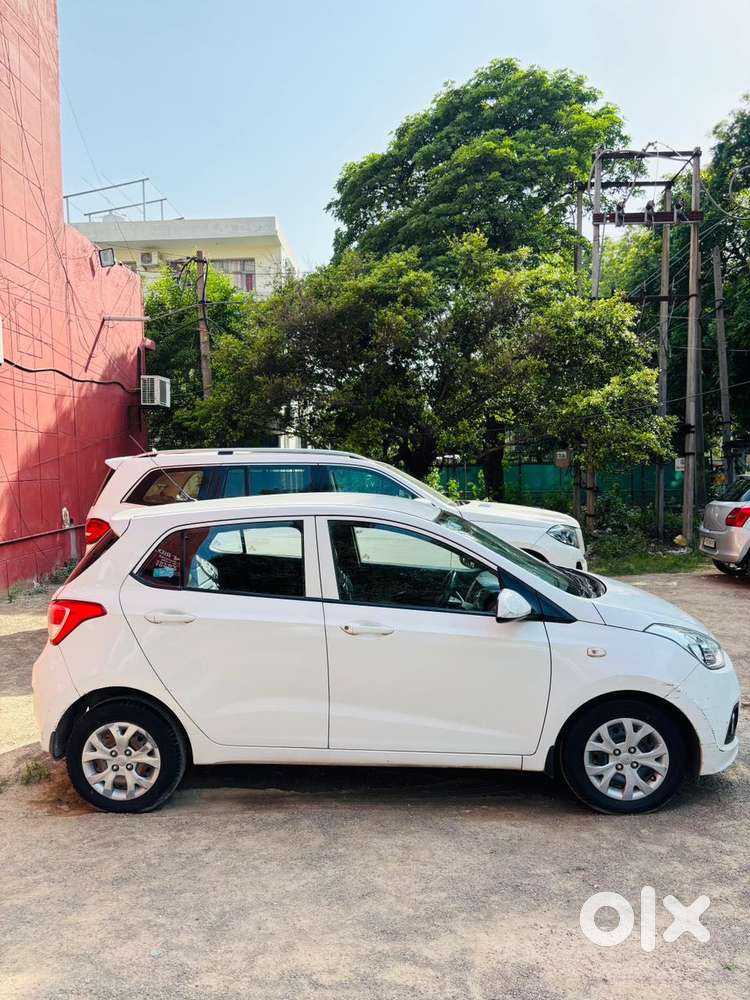 Hyundai Grand I10 Magna At, 2016, Petrol