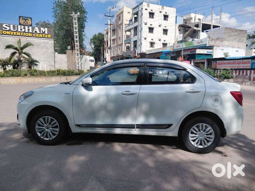 Maruti Suzuki Swift Dzire Amt Vdi, 2017, Diesel