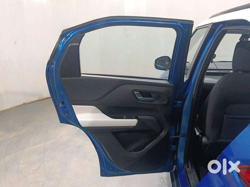 Tata Punch 1.2 Revotron Creative Dual Tone, 2021, Petrol