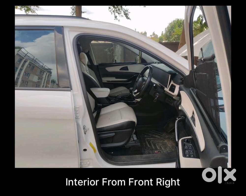 Mahindra Xuv700 2023 Petrol Manual