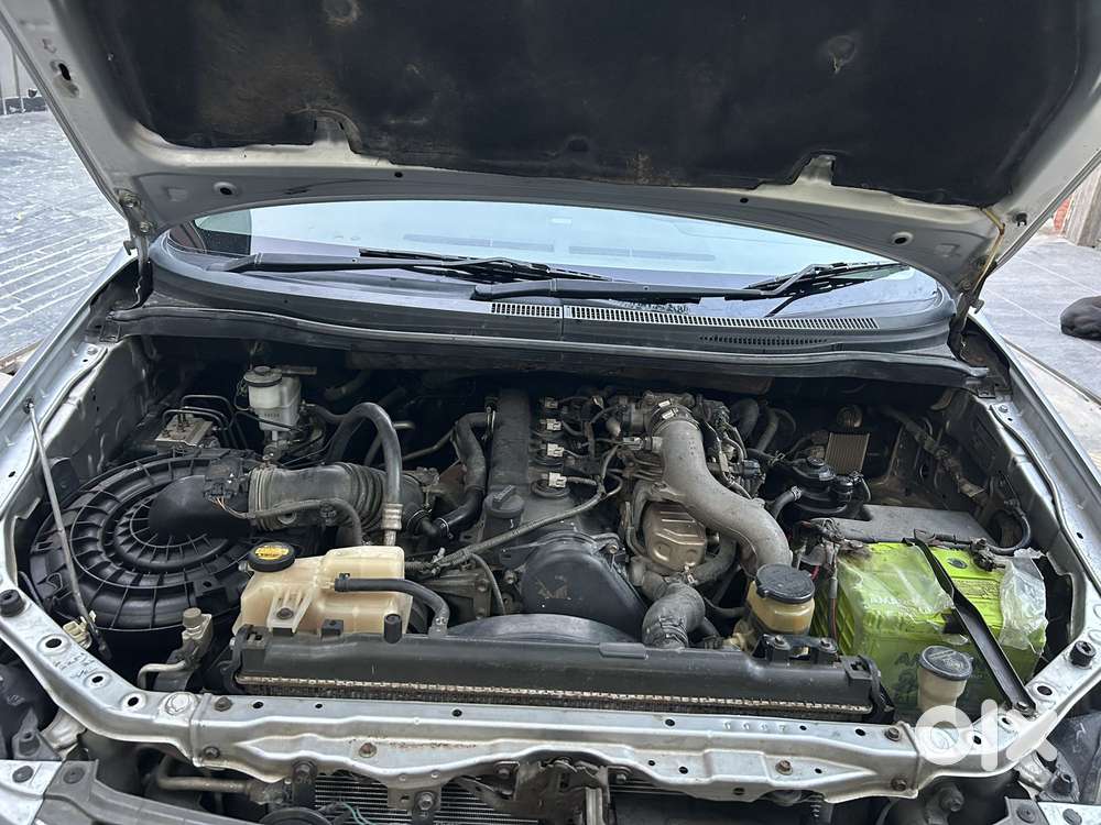 Toyota Innova 2.5 Vx 8 Str Bs-iii, 2014, Diesel