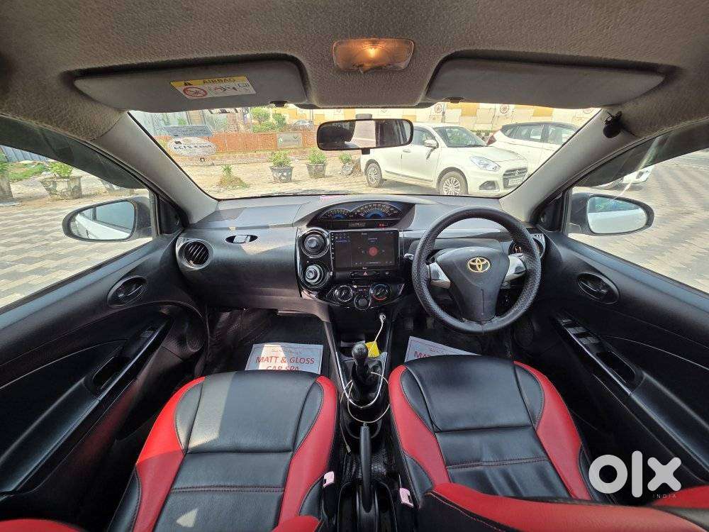 Toyota Etios Cross 1.5l V, 2016, Petrol