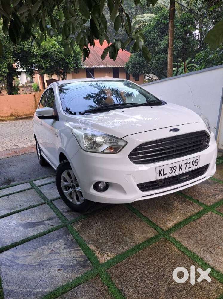 Ford Figo Petrol Titanium, 2017, Petrol