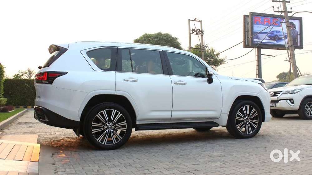 Lexus Lx 500d, 2025