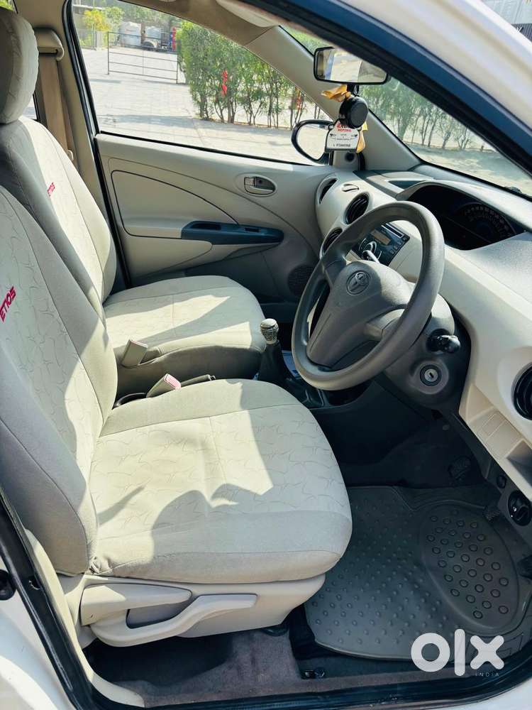 Toyota Etios Liva 2014-2016 G, 2014, Petrol