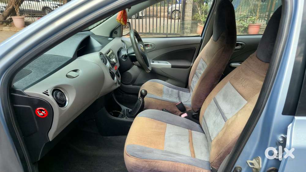 Toyota Etios Liva V Limited, 2011, Petrol