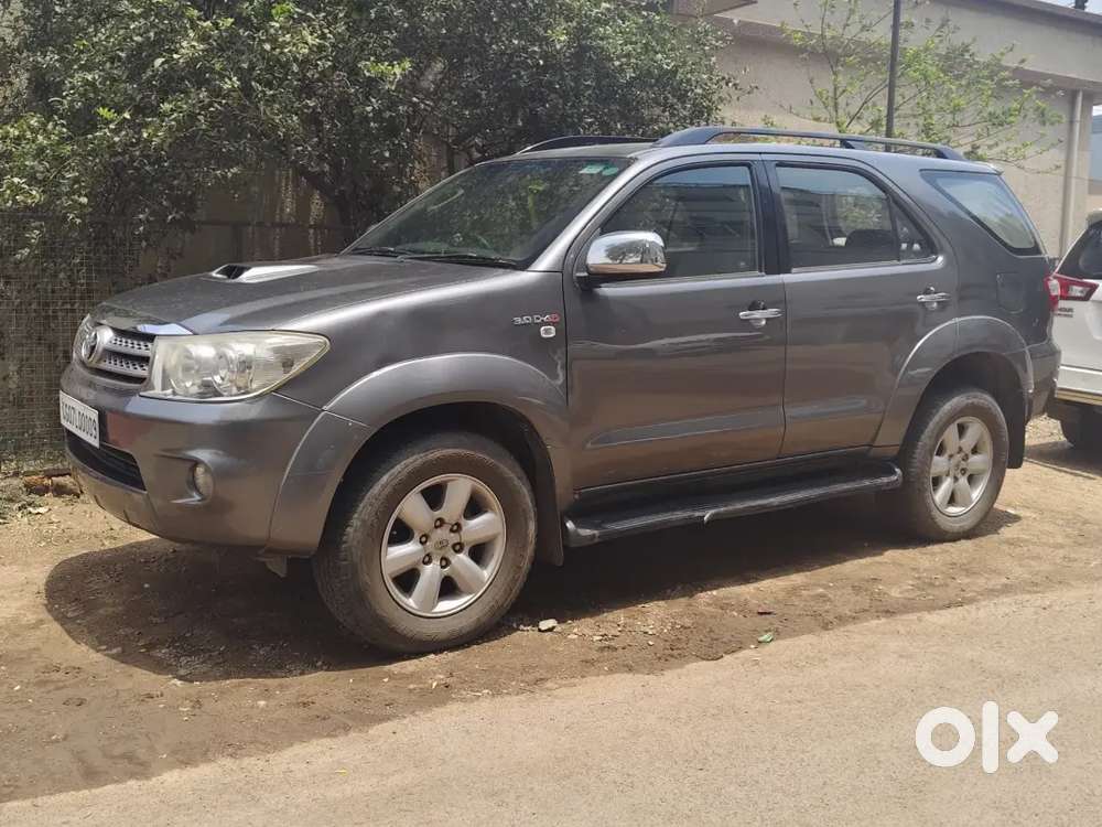 Toyota Fortuner 2010