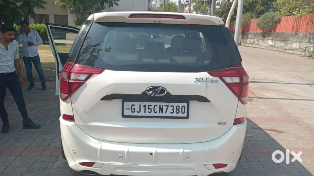 Mahindra Xuv500
(2019 December)  
Diesel 
Original Condition