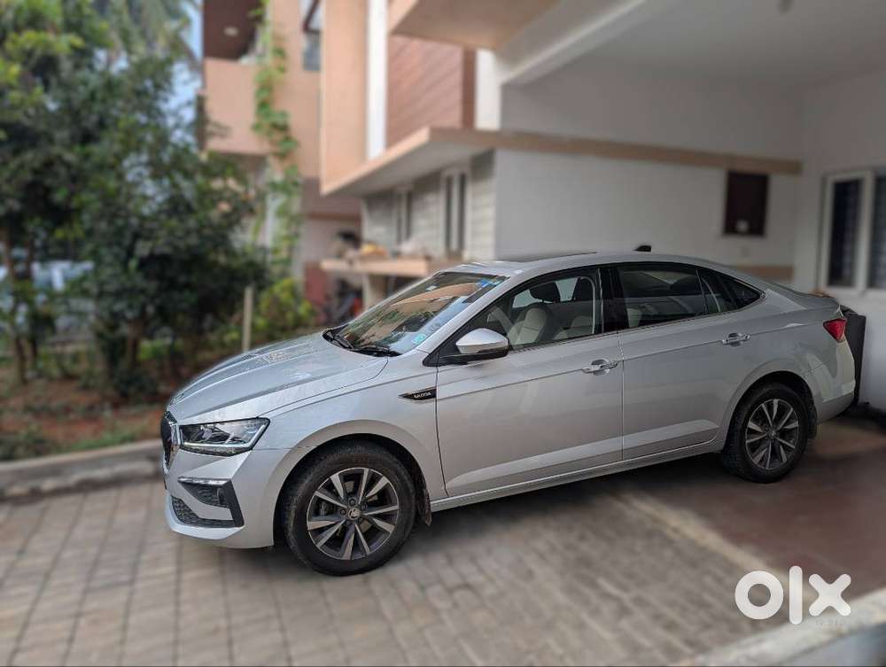 Skoda Slavia 1.0 Tsi Style Mt 2022 (top Variant With Sunroof)