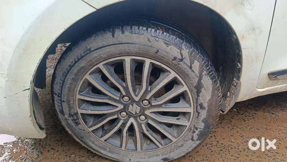 Maruti Suzuki Dzire 2017 Petrol 42000 Km Driven