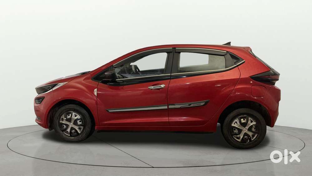 Tata Altroz 1.2 Xe, 2021, Petrol