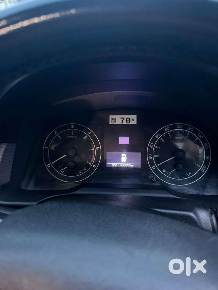 Toyota Innova Crysta 2017 Diesel Well Maintained