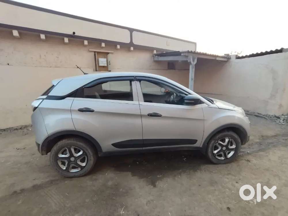 Tata Nexon 2019 Petrol 65000 Km Drive