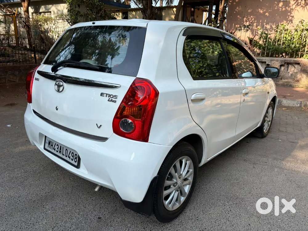 Toyota Etios Liva 2012 Petrol Well Maintained