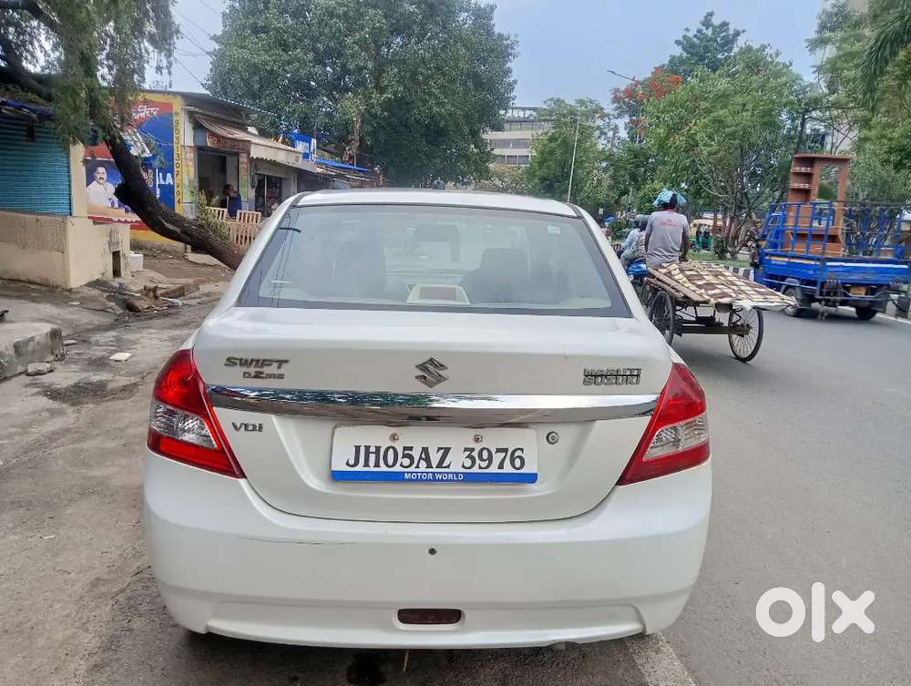 Maruti Suzuki Swift Dzire 2014 Petrol Well Maintained