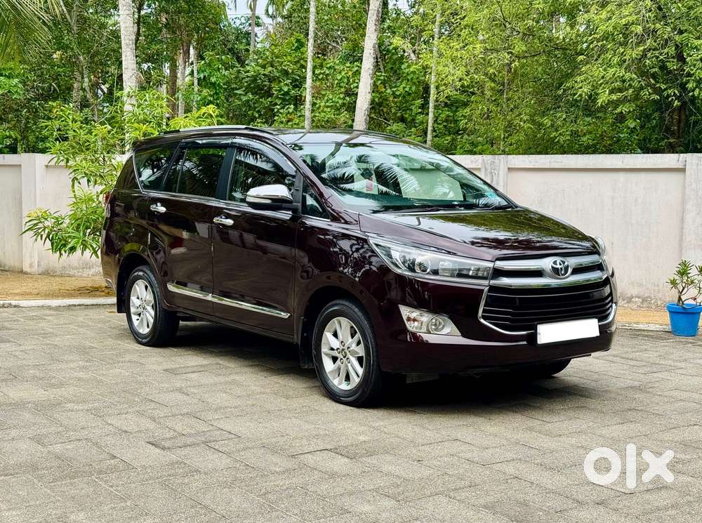 Toyota Innova Crysta 2.8z Automatic, 2017, Diesel