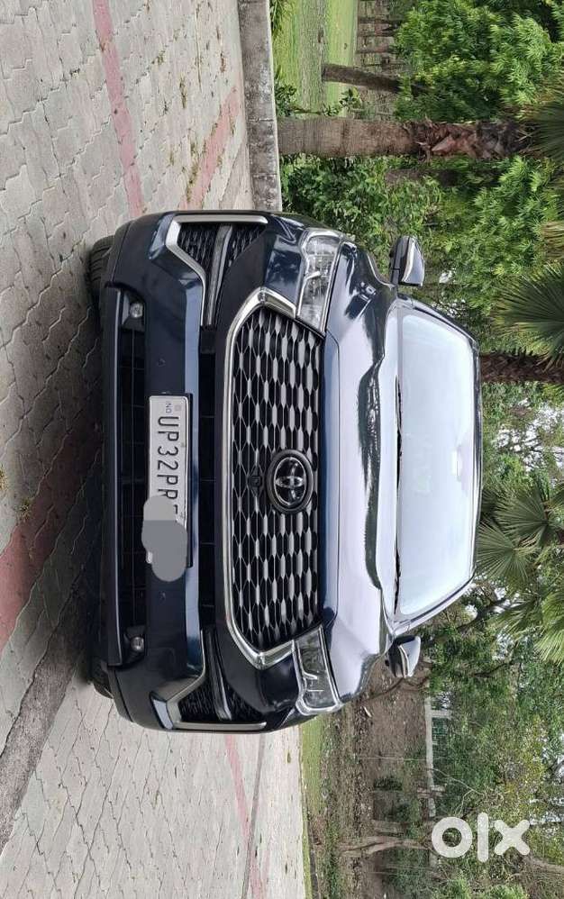 Toyota Innova Hycross 2.0 Zx Hybrid 7 Str, 2024, Petrol