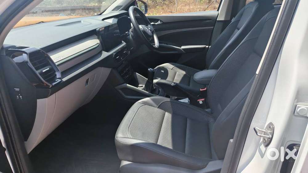 Skoda Kylaq Prestige, 2025, Petrol