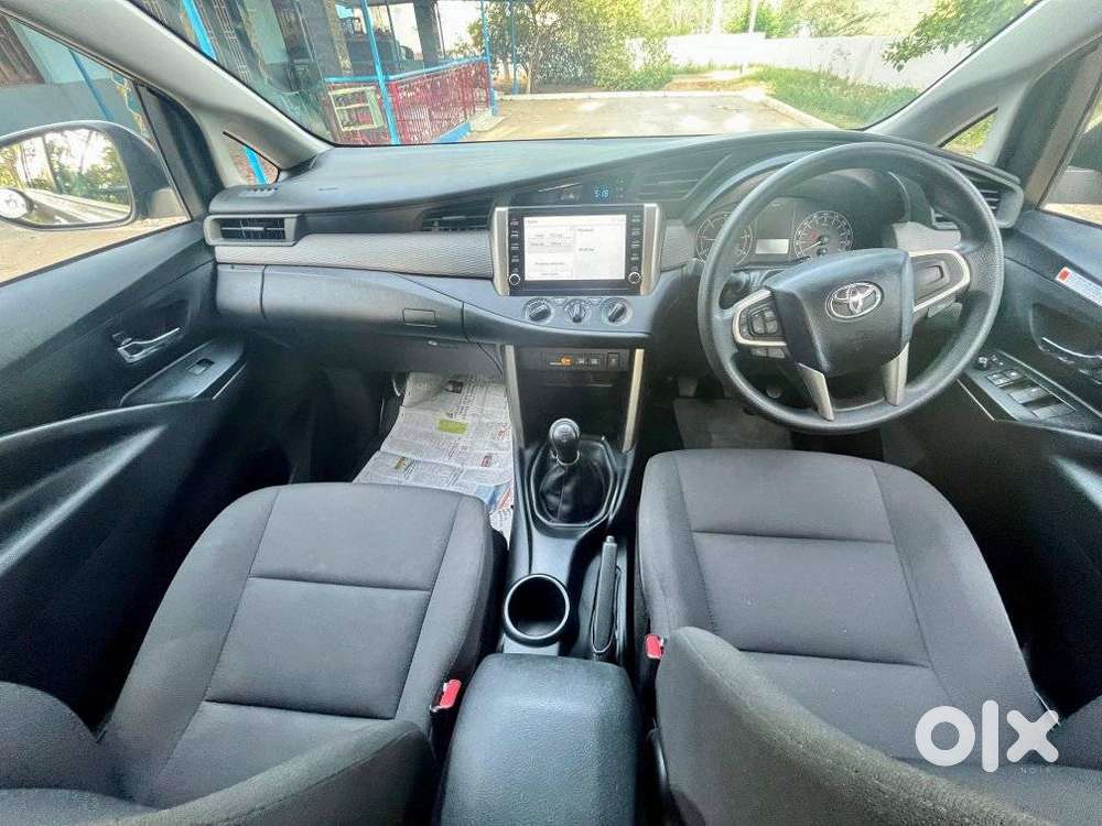 Toyota Innova Crysta 2.4 G Mt 7 Str, 2024, Diesel